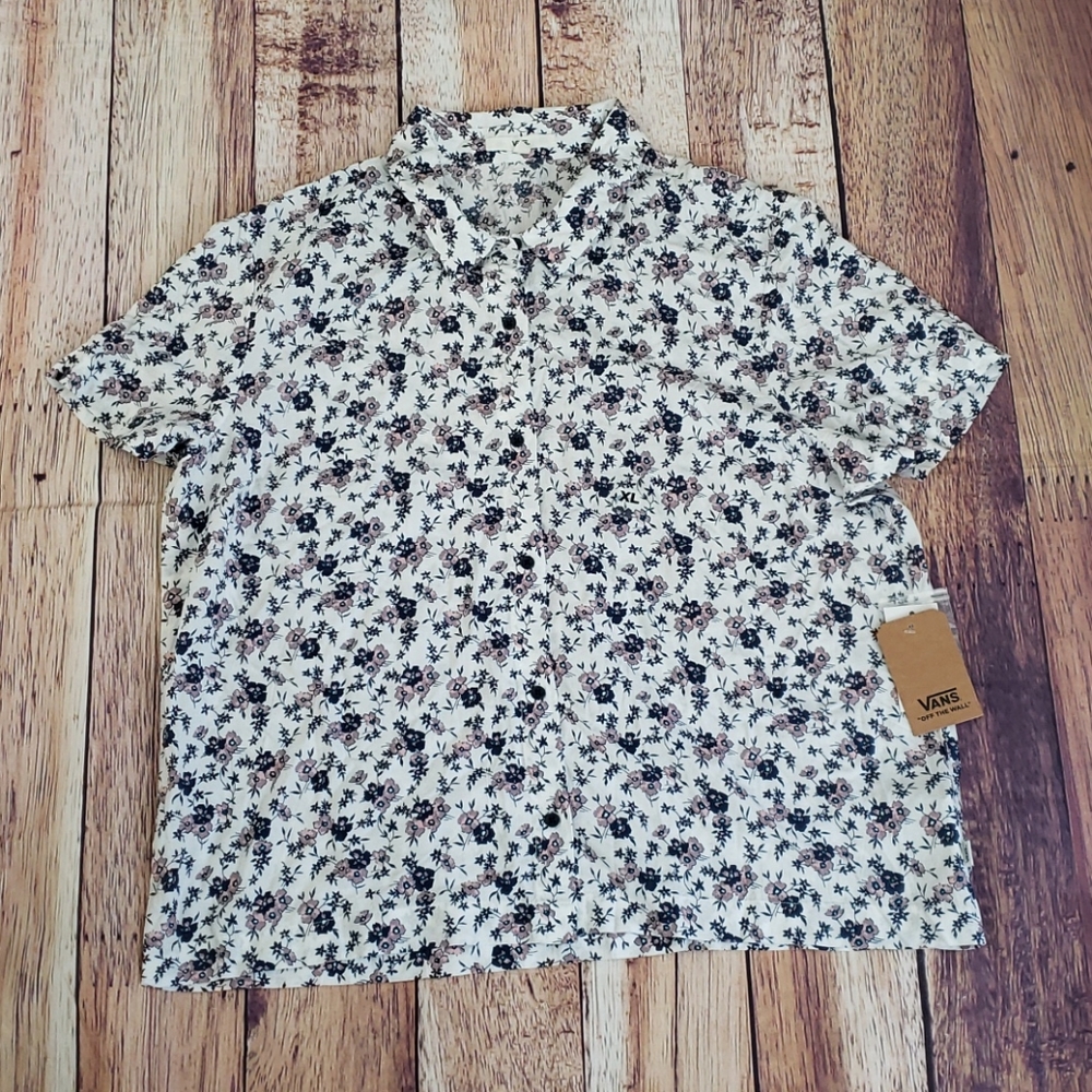 🆕️ Van's Floral Short Sleeve Woven Shirt 🆕️